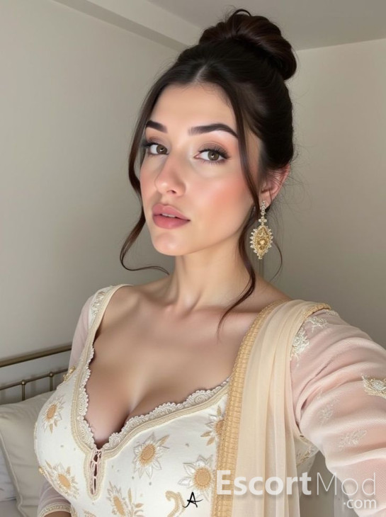 Manahil Khan